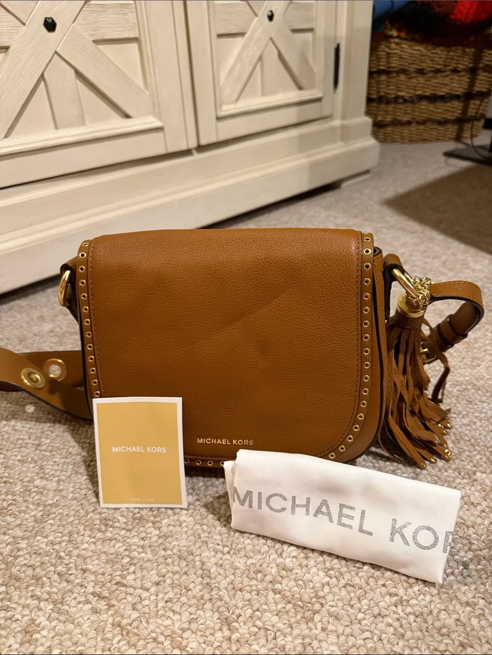 Michael Michael Kors Brooklyn medium saddle bag NWT with Original dust bag